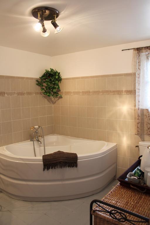 ヴデーヌ シャトー ド ベデーヌ Bed & Breakfast エクステリア 写真